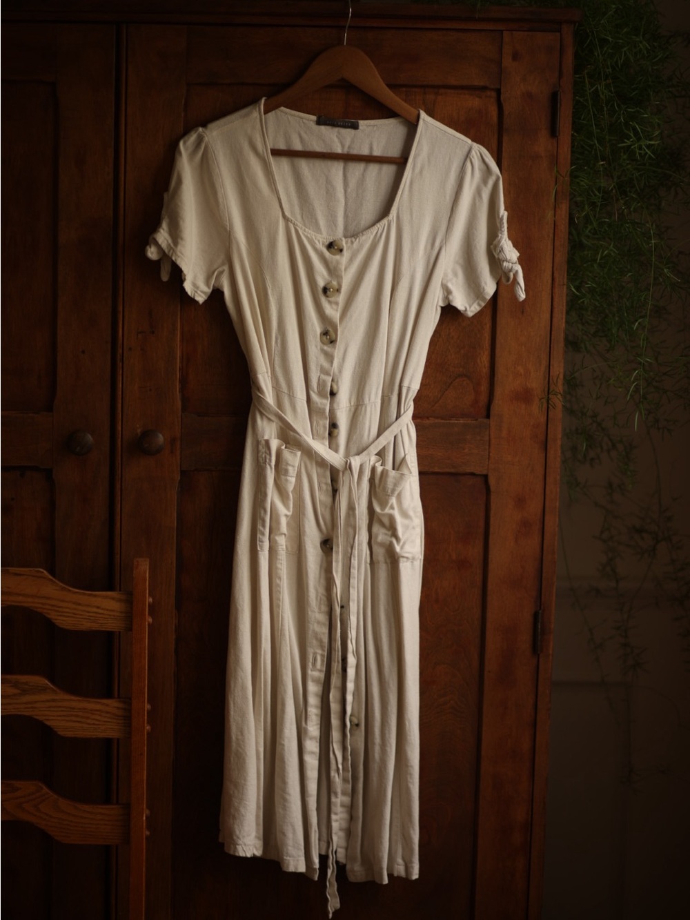 Suzy Shier Button Front Midi Dress — M/M — Cream Linen Blend Style